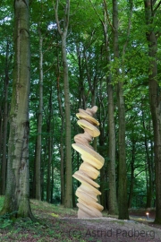 Skulpturenpark Waldfrieden, Tony Cragg, Dancing Column, Stein 2008