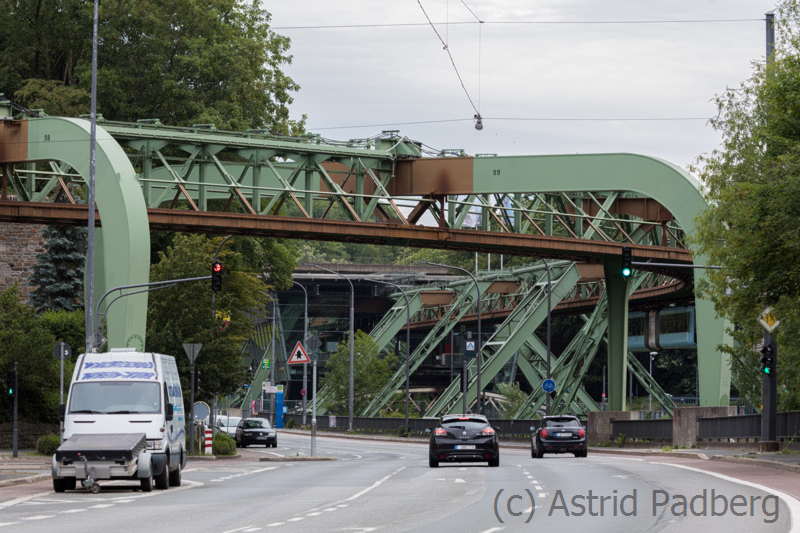 Schwebebahngerüst in Wuppertal Sonnborn 