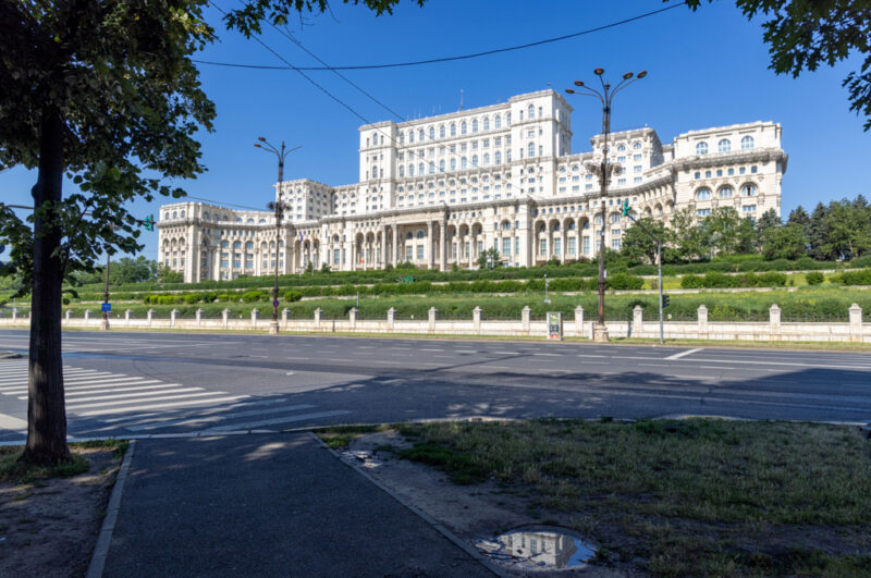 Parlamentsgebäude / Palast des Volkes
