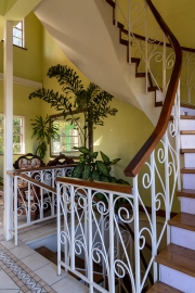 Tropical Mansion Suites
