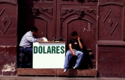 Money changers in Trujillo; Peru