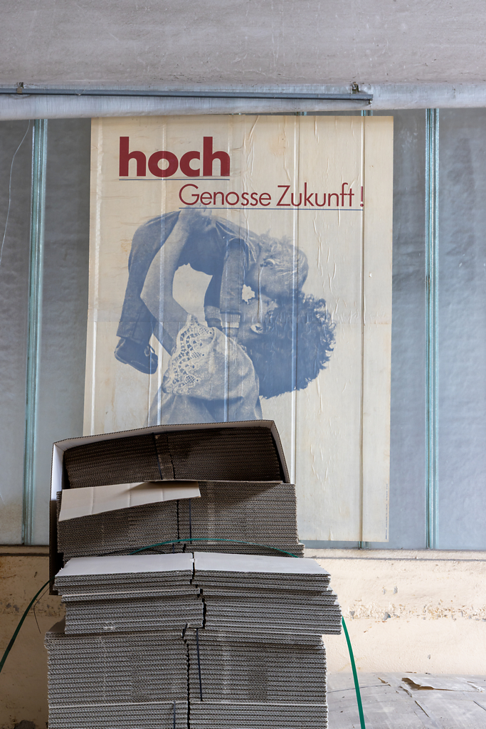 Verpackungshalle Annaburg Porzellan