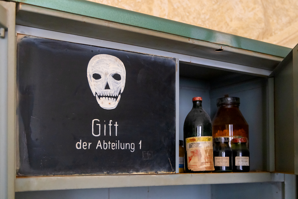 Porzellanfabrik Annaburg, Labor