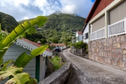 Windwardside mit Blick auf Mt. Scenery 