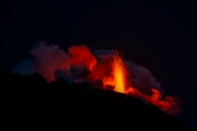 Stromboli bei Nacht